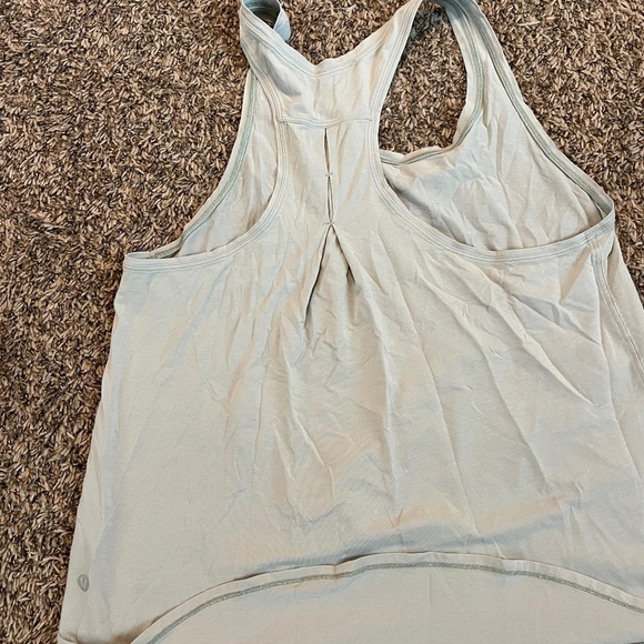Lululemon twist back racerback super soft light gray tanktop size 4 - Picture 1 of 4